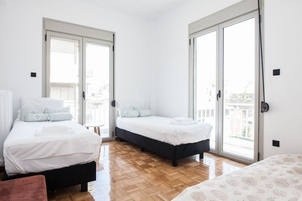 undefined Modern Brand new apt In Athens Centre