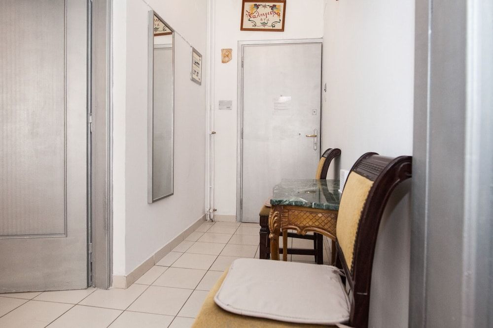 undefined Chic 1 Bedroom Heaven in Athens 3