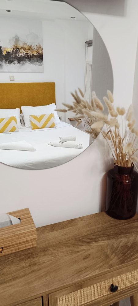 undefined Apeiron Acropolis Suites 4