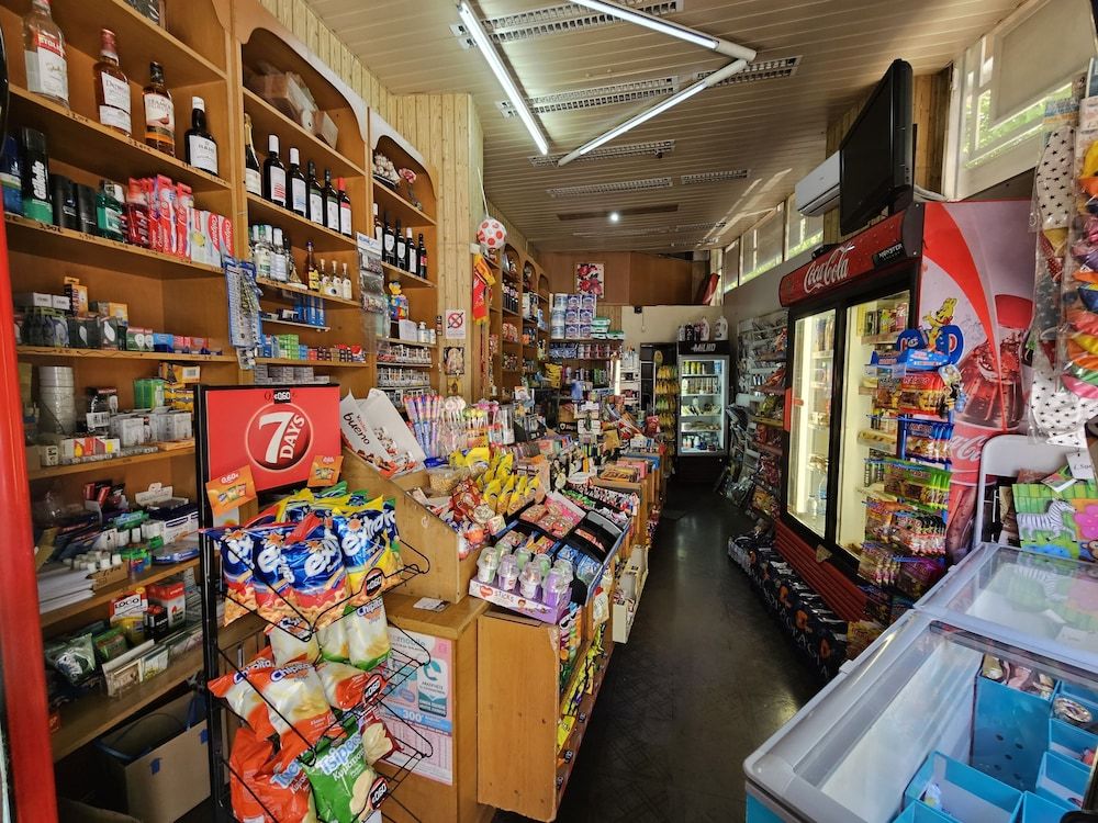 undefined Helen's Place 5