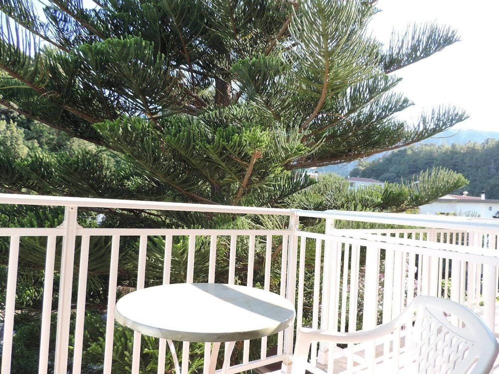 Economy Double Room, Garden View