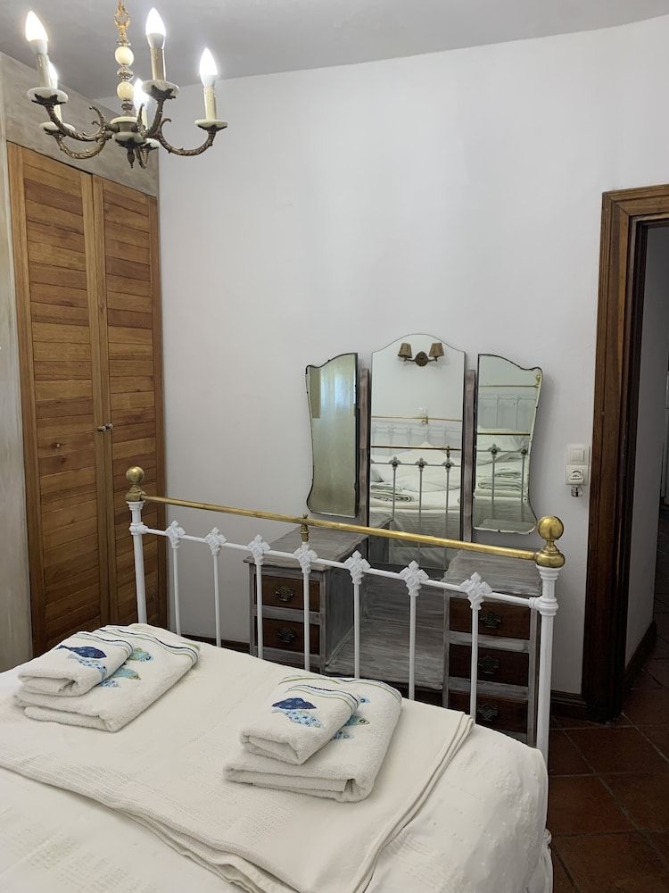 Apartment, 2 Bedrooms, Sea View, Beachfront