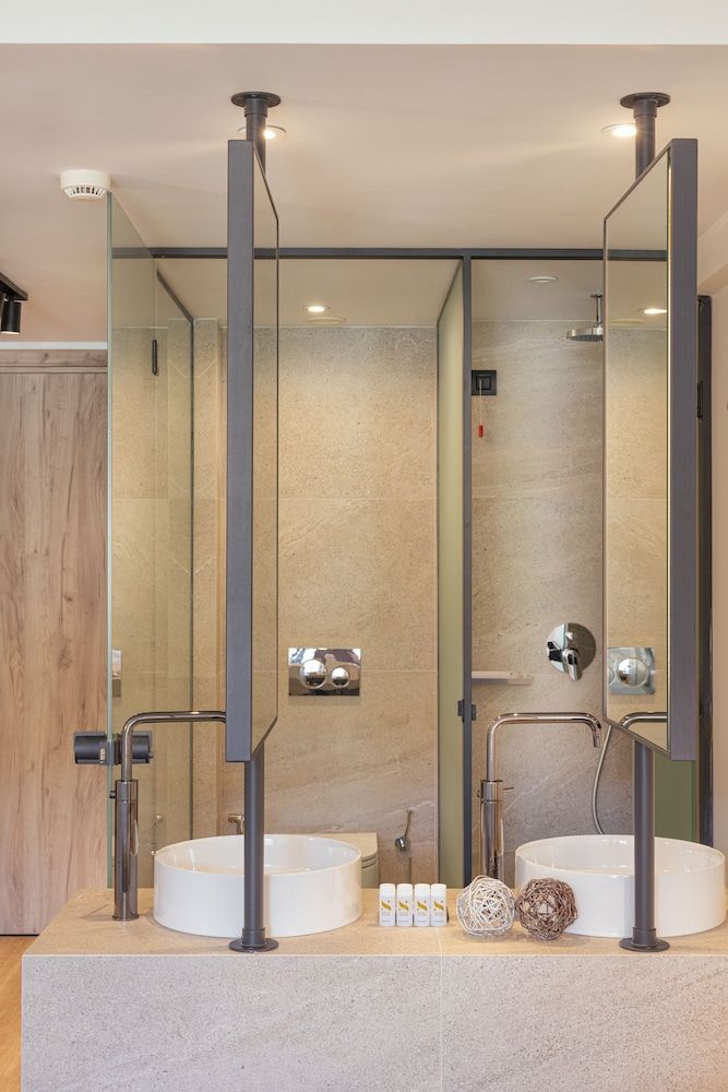 Erato by Samian Mare Design Double or Twin Room 22