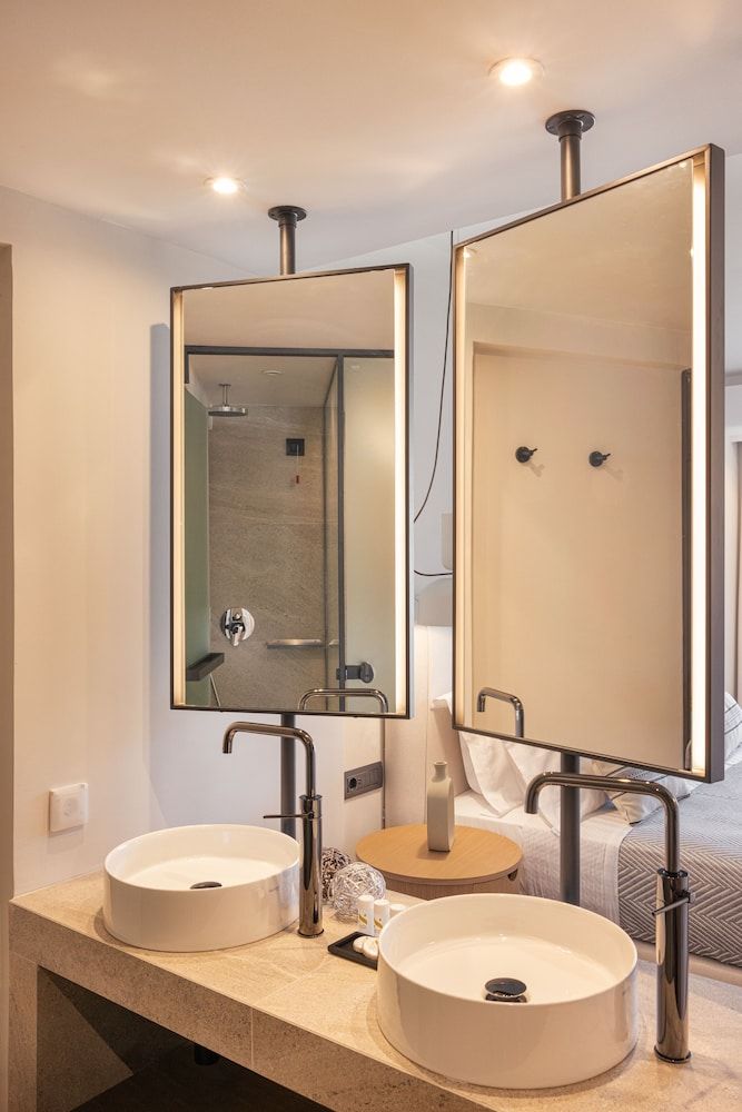 Erato by Samian Mare Design Double or Twin Room 24