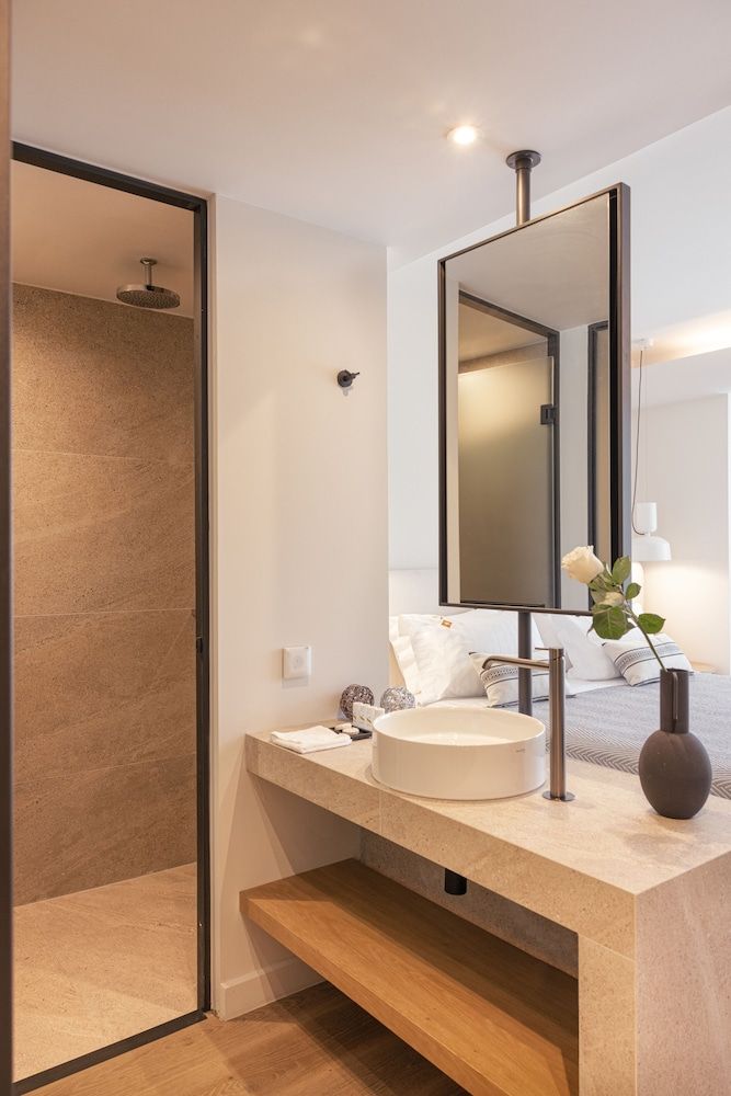 Erato by Samian Mare Design Double or Twin Room 15