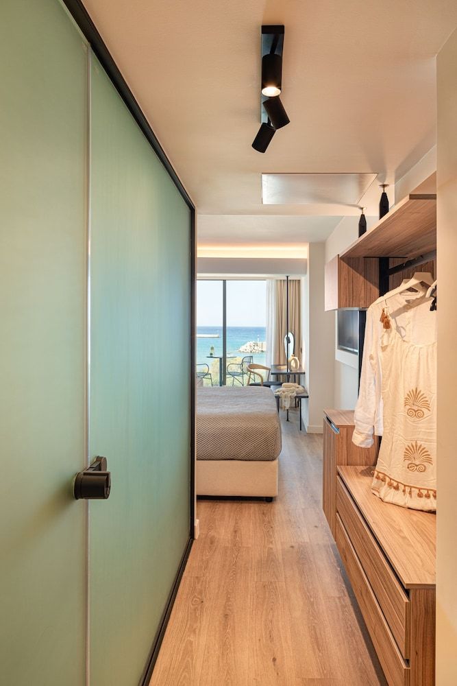 Erato by Samian Mare Design Double or Twin Room 27