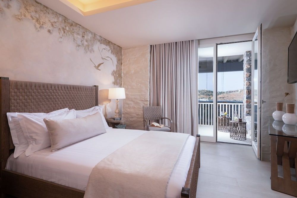 Harmony Hydra Room