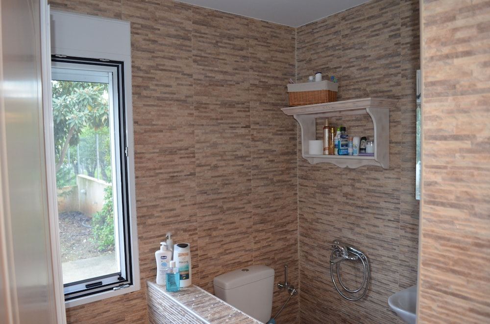 Blue Ark Aigeira Flat & Studio Romantic Studio, Garden View 8