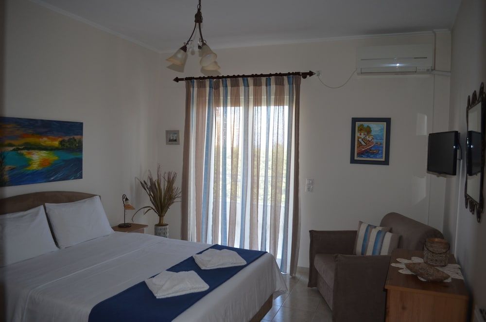 Blue Ark Aigeira Flat & Studio Comfort Apartment, 3 Bedrooms, Sea View 12