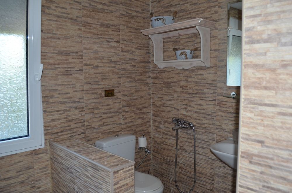 Blue Ark Aigeira Flat & Studio Romantic Studio, Garden View 12