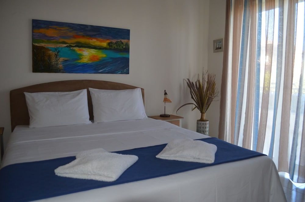Blue Ark Aigeira Flat & Studio Comfort Apartment, 3 Bedrooms, Sea View 9