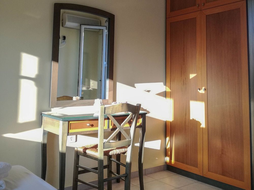 Studio, Sea View (1st Floor)