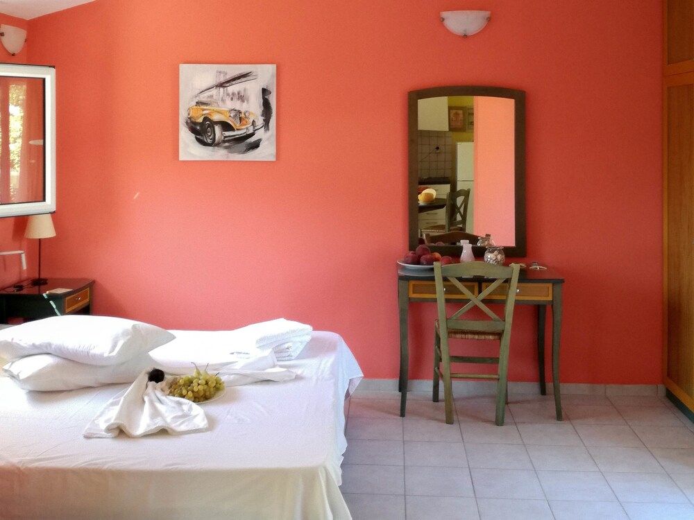 Studio, Sea View (1st Floor)