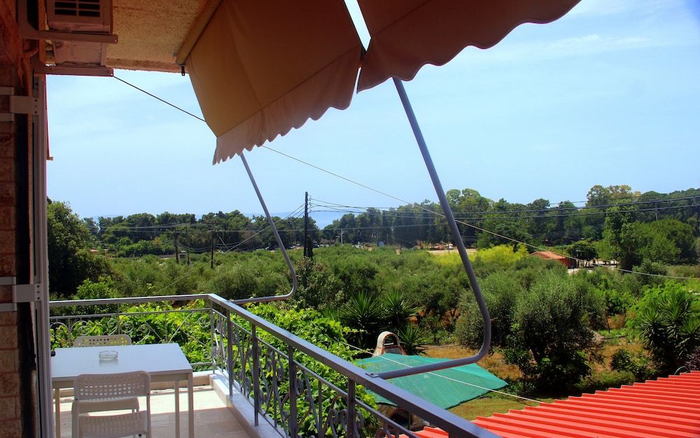 Giota Rooms Triple Room 6