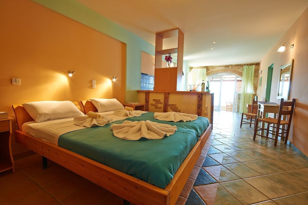 Superior Studio, 1 Queen Bed, Sea View