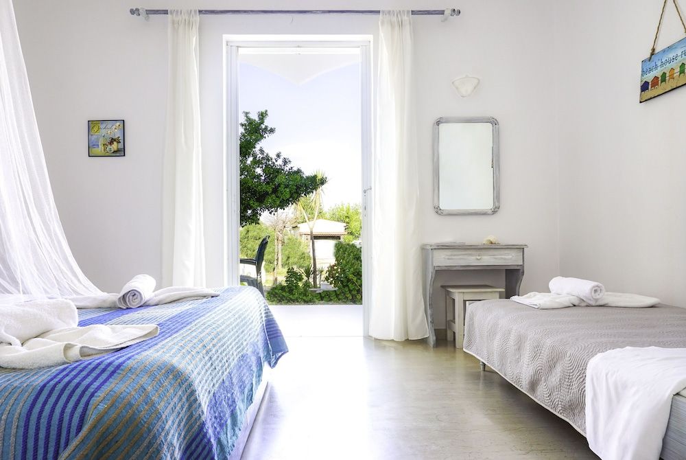 Double Room, Garden View, Ground Floor (King)