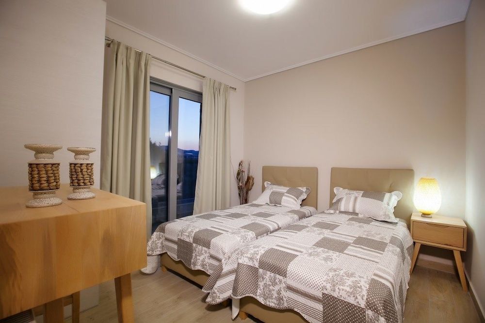 Apartment, 2 Bedrooms, Pool View