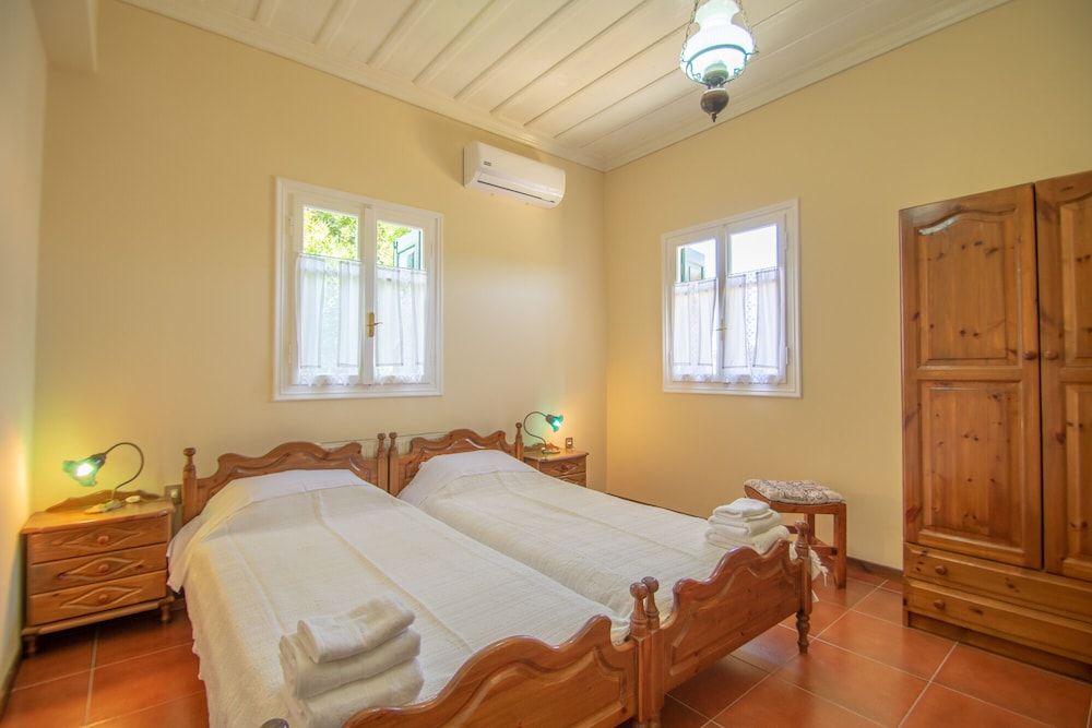 House, 2 Bedrooms