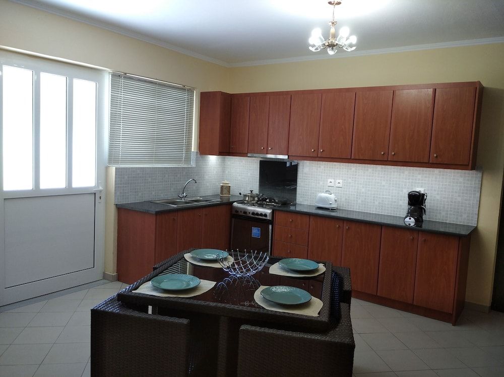 House, 2 Bedrooms
