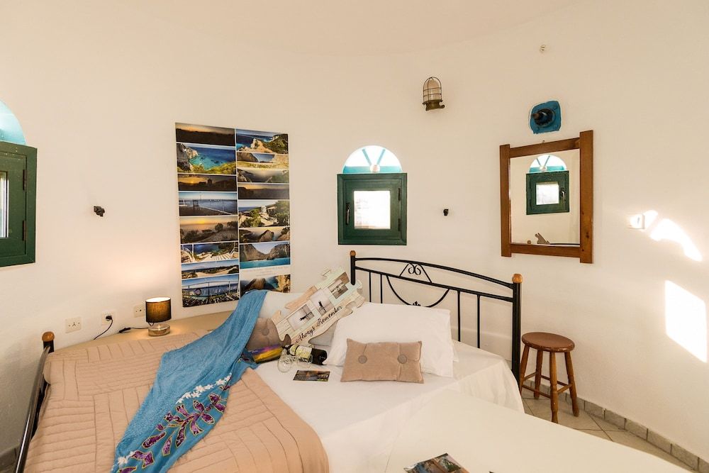 Studio, Sea View (White Windmill)