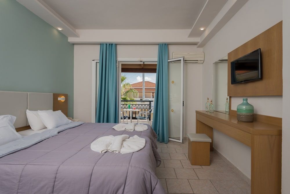 Superior Double or Twin Room, Mountain View, Garden Area