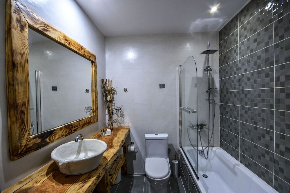 Archontiko Liamas Deluxe Suite 4