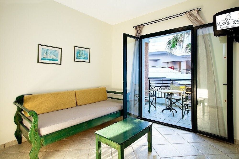 Apartment, Garden View