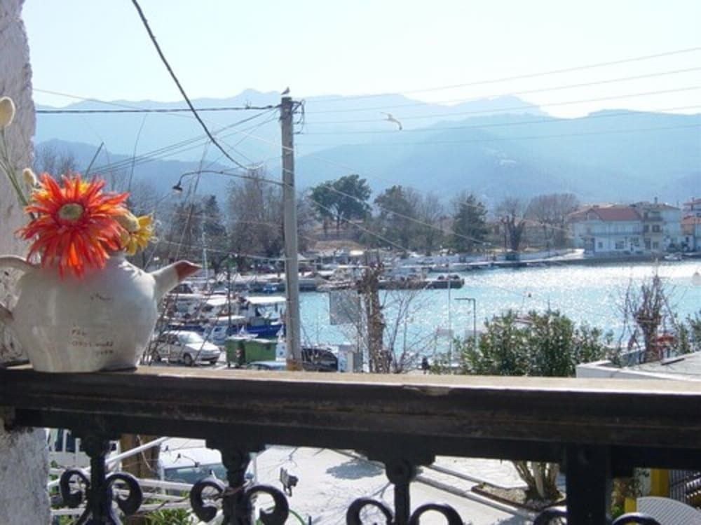 Captain's Beach Apartments Standard Studio, Sea View 2