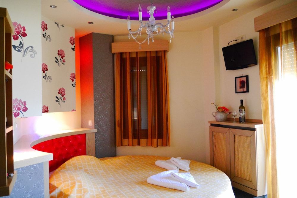 Captain's Beach Apartments Standard Studio, Sea View 5