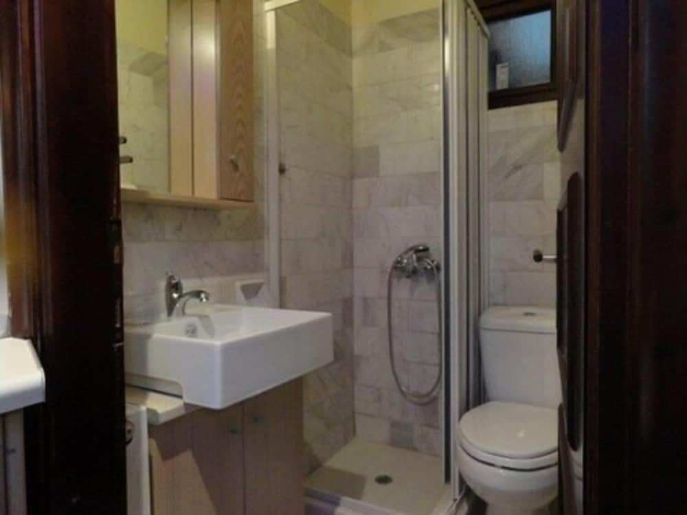 Captain's Beach Apartments Standard Studio, Sea View 6