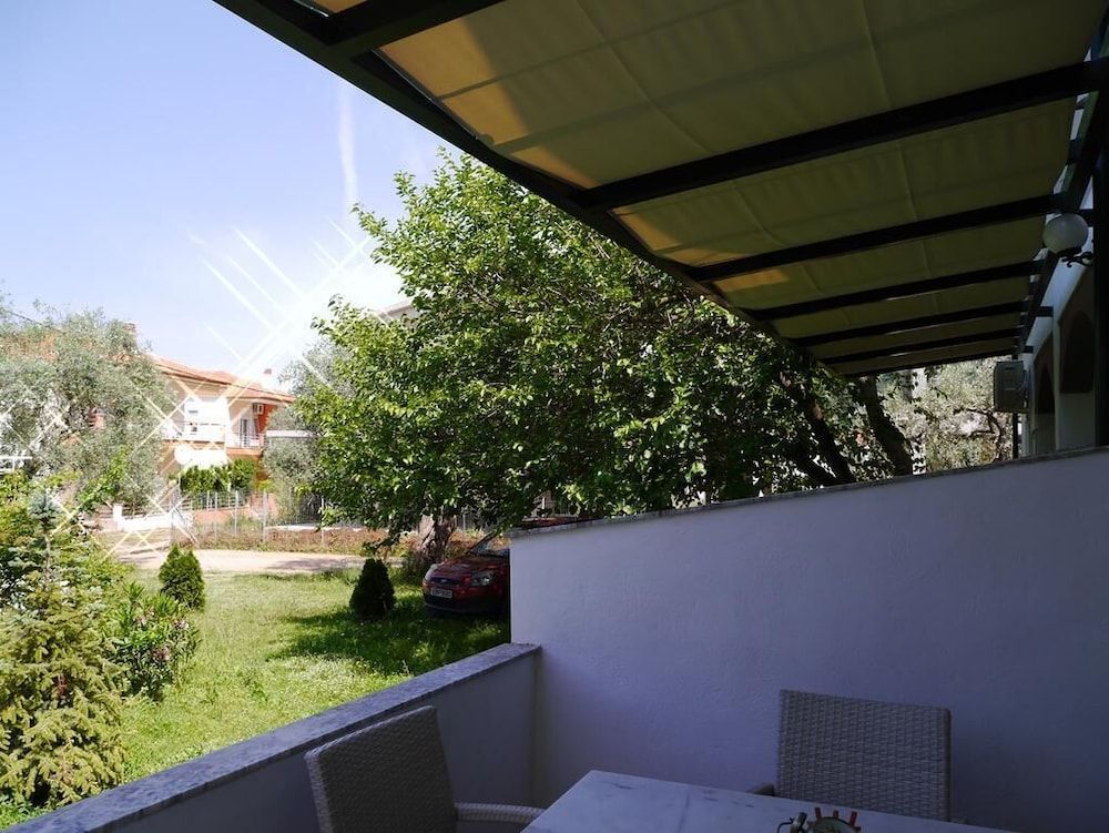 Blue Sky Villas Basic Villa, 2 Bedrooms, Garden View 2