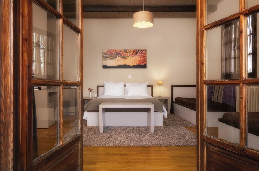 Gefyri Hotel Family Room 5