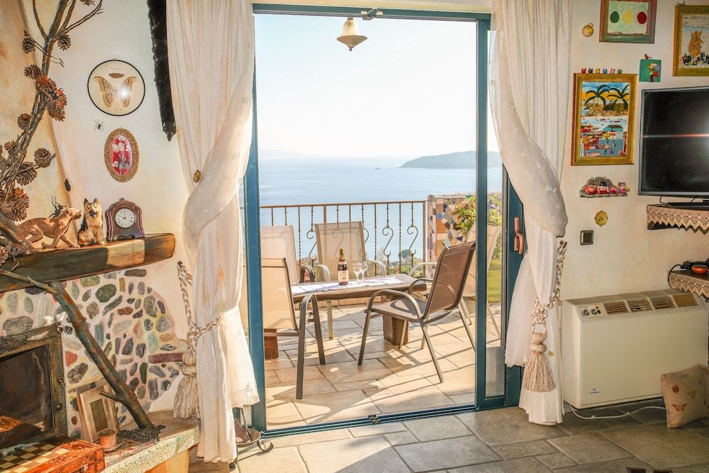 Villa Stratos Skiathos Luxury Apartment, Sea View (Sunshine - Majestic) 9