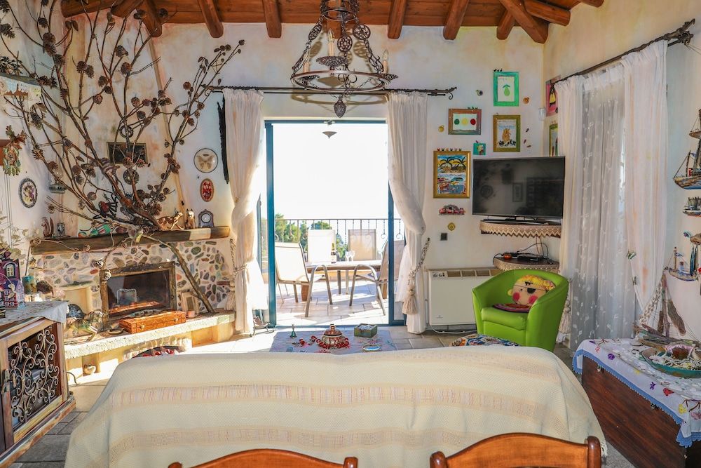 Villa Stratos Skiathos Luxury Apartment, Sea View (Sunshine - Majestic) 5