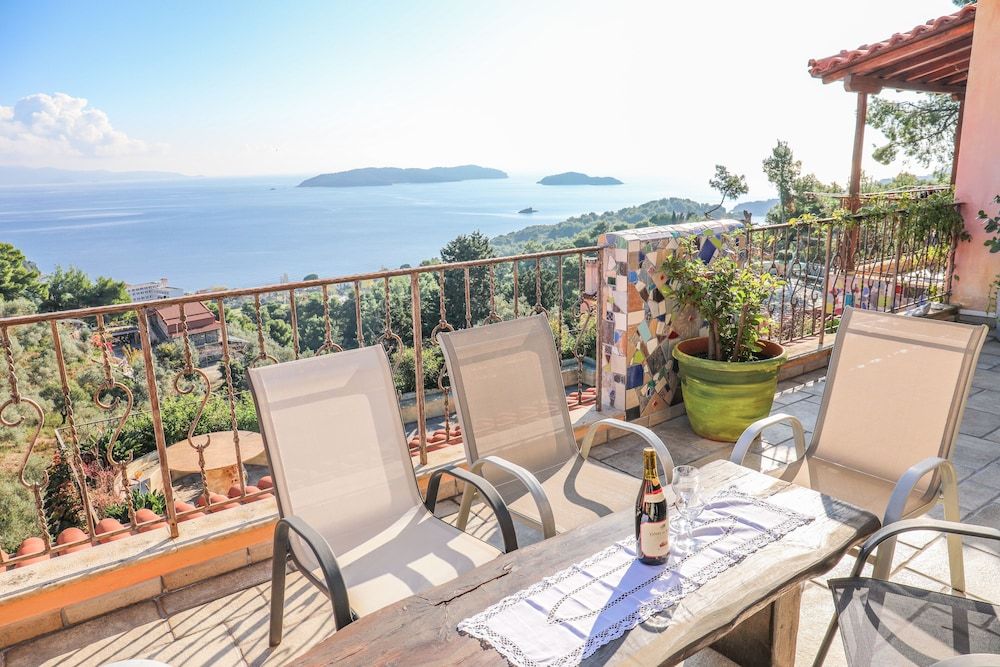 Villa Stratos Skiathos Luxury Apartment, Sea View (Sunshine - Majestic) 8