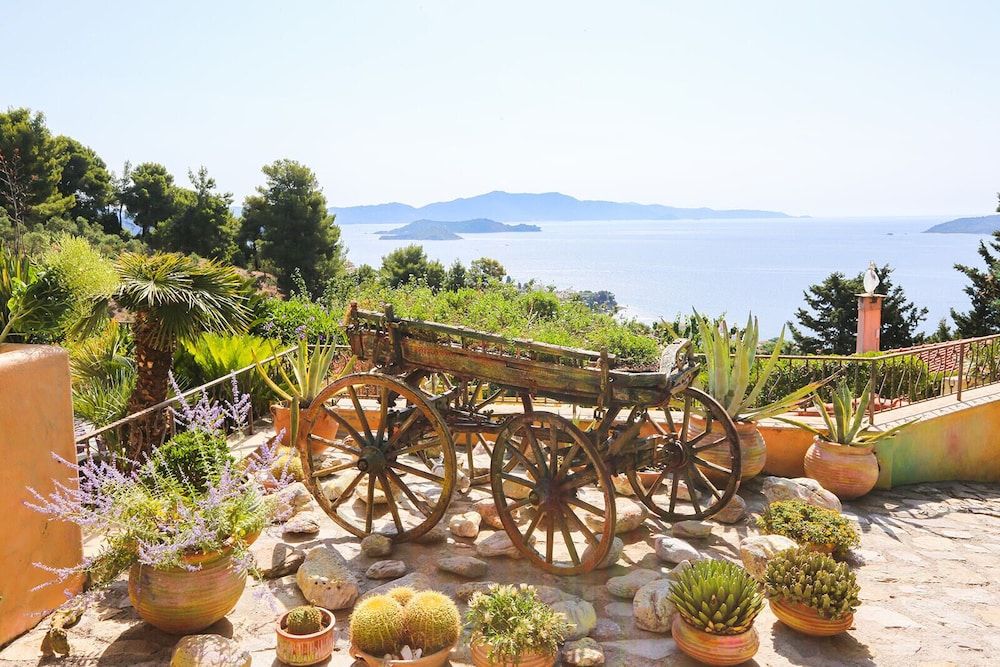 Villa Stratos Skiathos Luxury Apartment, Sea View (Fire - Perfect location) 8
