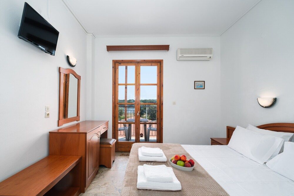 Standard Double or Twin Room, Lake View
