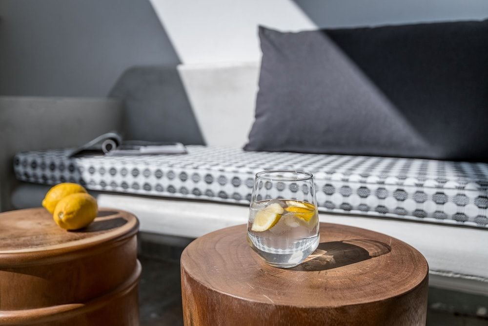 Remezzo Suites