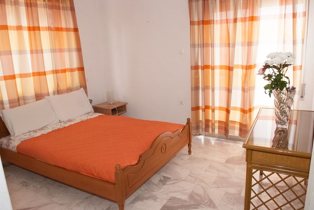City Apartment, Multiple Beds