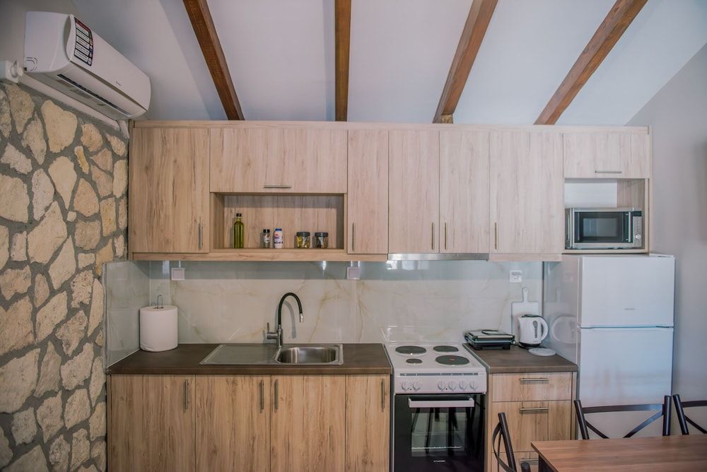 Acrocorinth Apartments Traditional Apartment 6, 2 Bedrooms 8