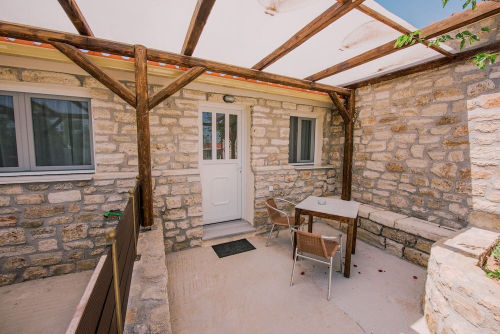 Acrocorinth Apartments Traditional Apartment 6, 2 Bedrooms 5