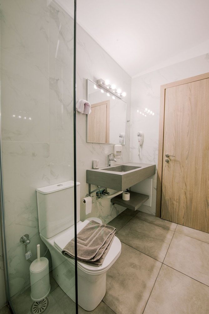 Acrocorinth Apartments Traditional Apartment 5, 1 Bedroom 2