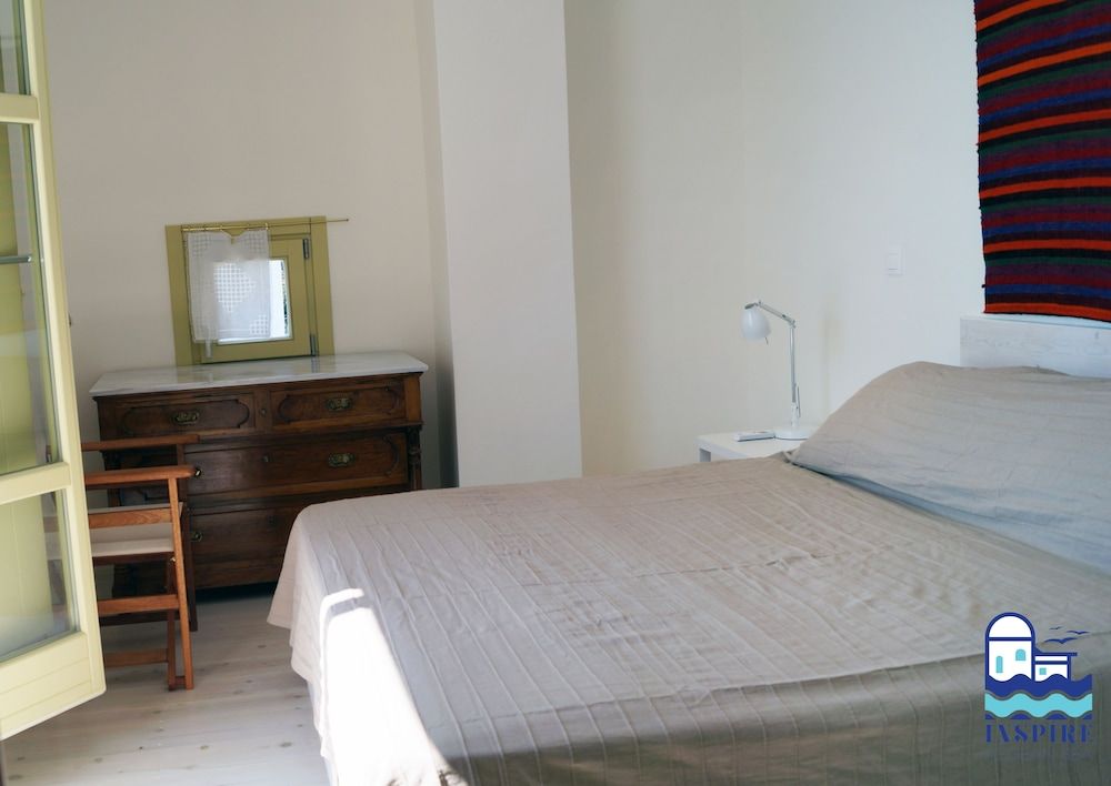 Deluxe Duplex, 3 Bedrooms, Sea View (Triantaros III)