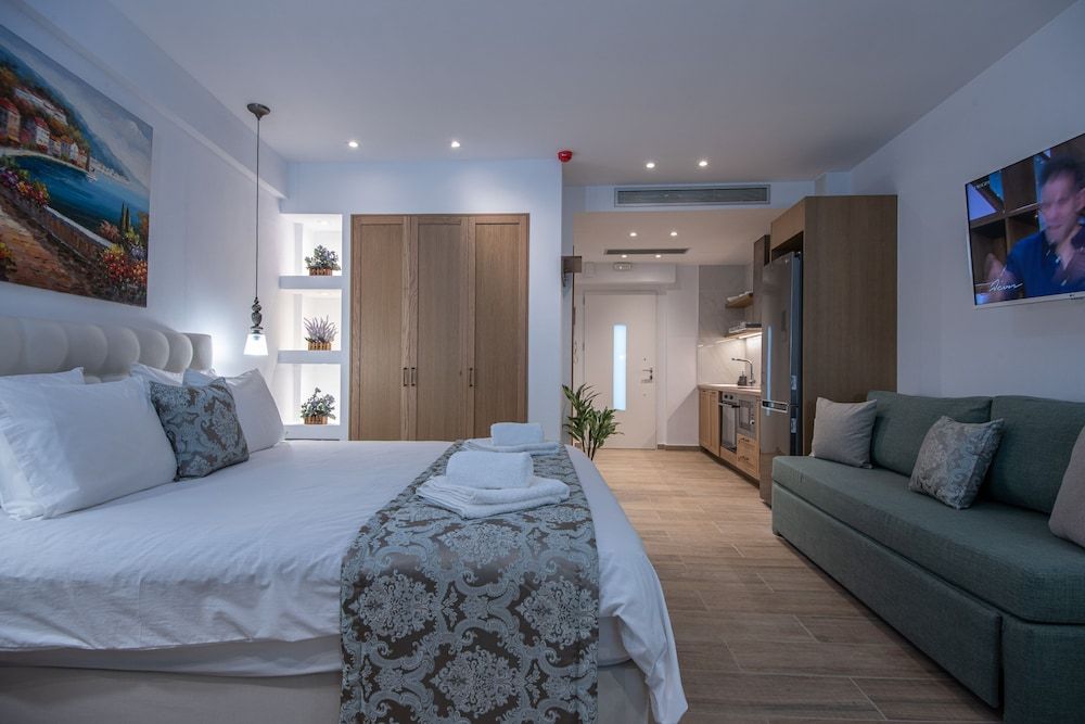 Exclusive Studio Suite