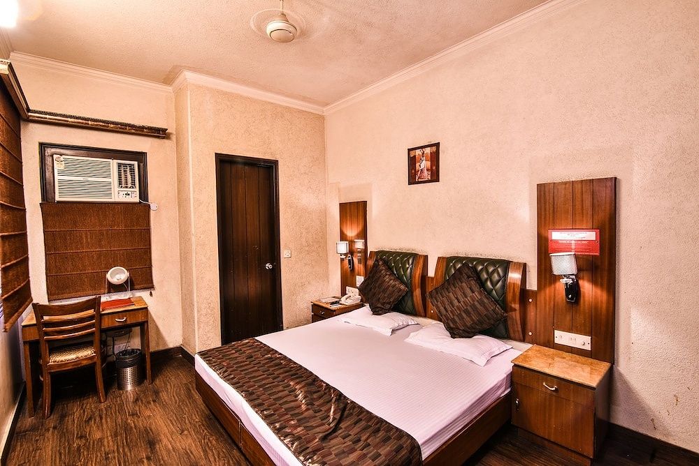 Royal Castle Grand Executive Room 5