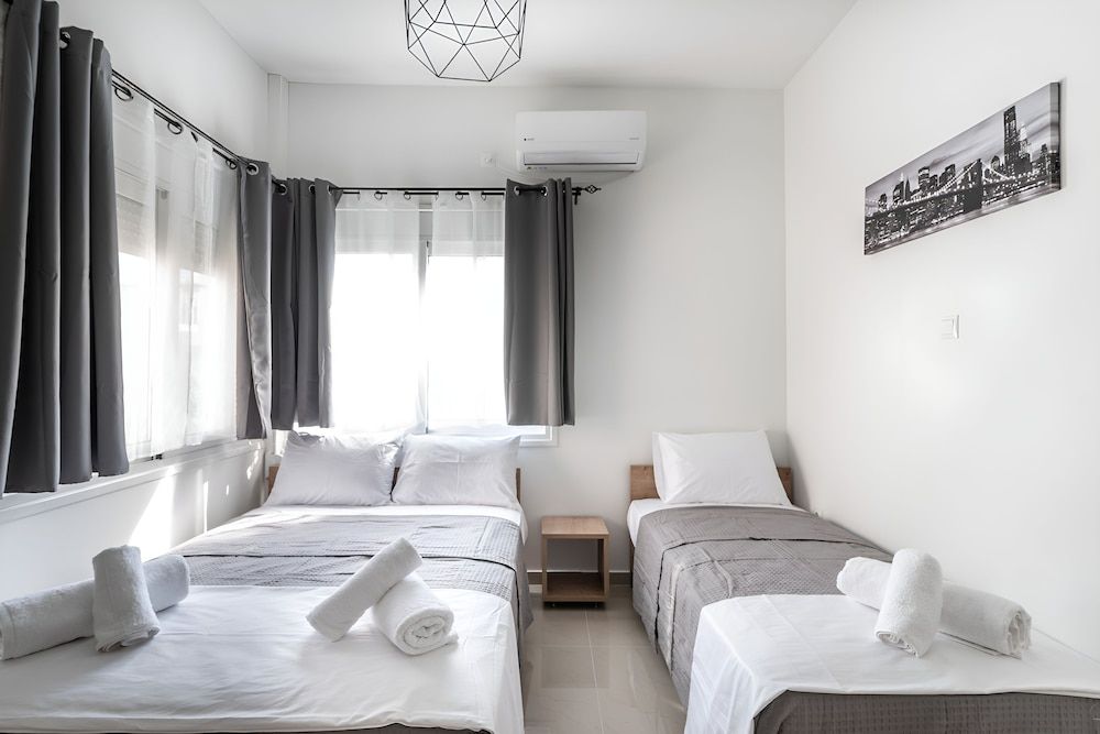 BLUE RIVIERA A.E Junior Suite 6