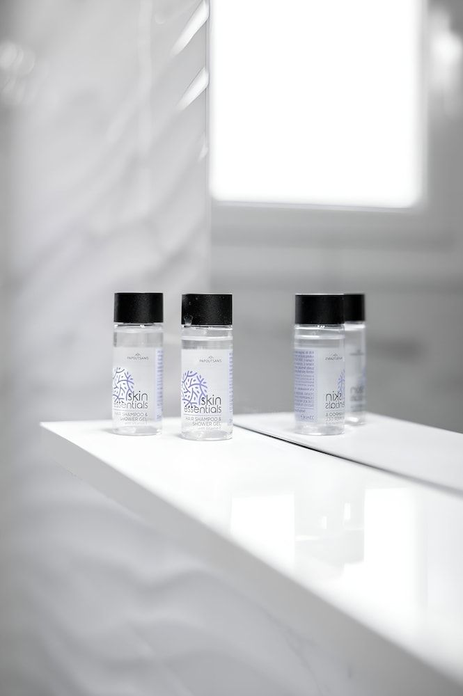 BLUE RIVIERA A.E Executive Suite 15