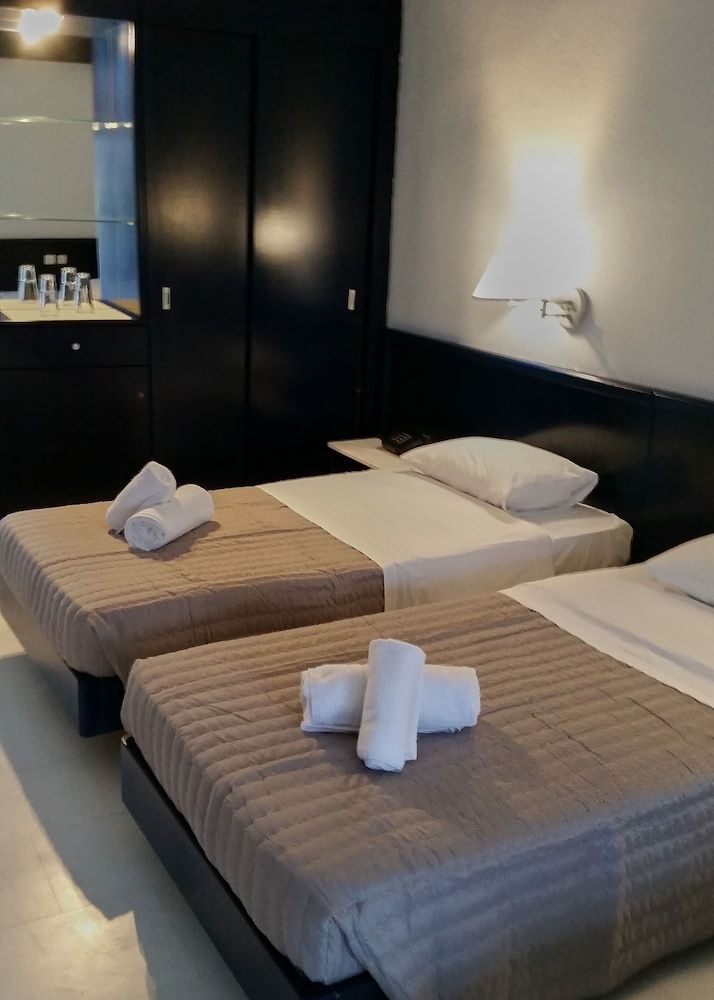 Superior Room, Partial Sea View