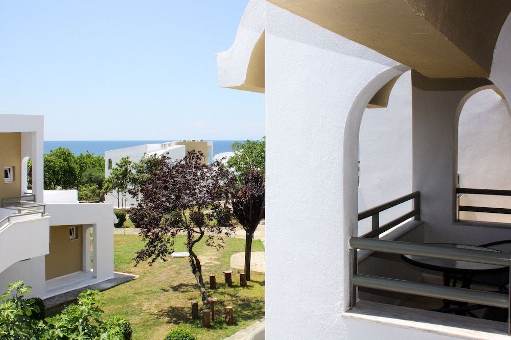 Superior Room, Partial Sea View