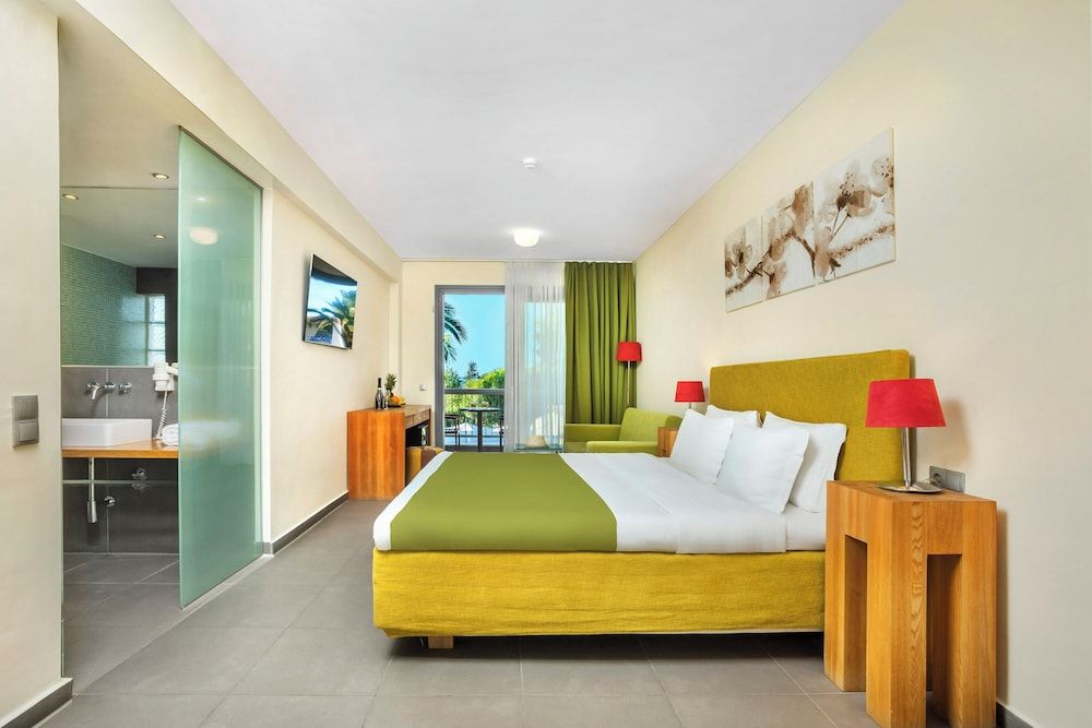 Hanioti Village Resort Junior Suite